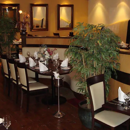 Ard Ri House Hotel 3*
